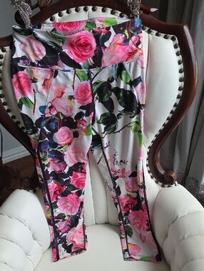 Betsey Johnson Pink Rose Floral Leggings